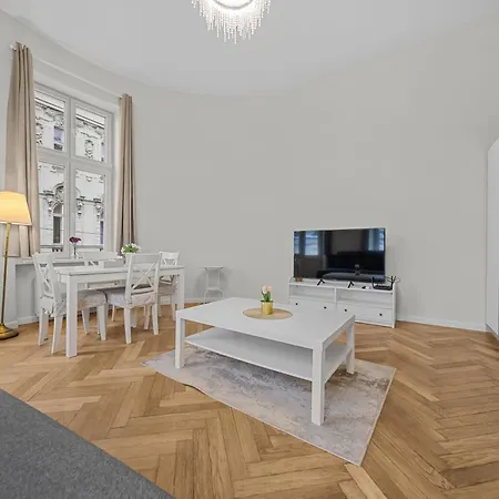 Prezidentský S Výhľadom Na Palác * Bratislava